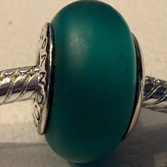 Authentic Pandora Green Matte Murano Glass Charm - Picture 4 of 6